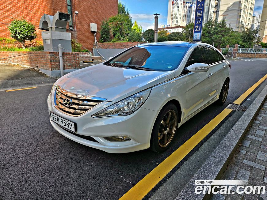 Hyundai Sonata 2011