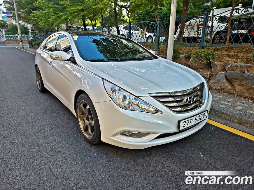 Hyundai Sonata 2011