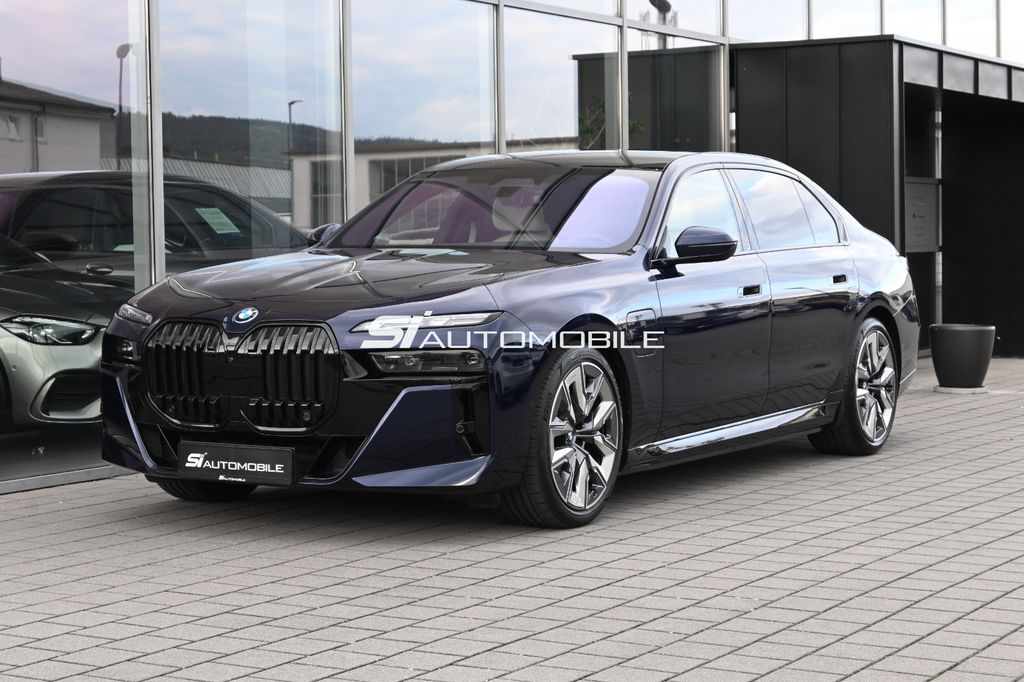 BMW 750 2024