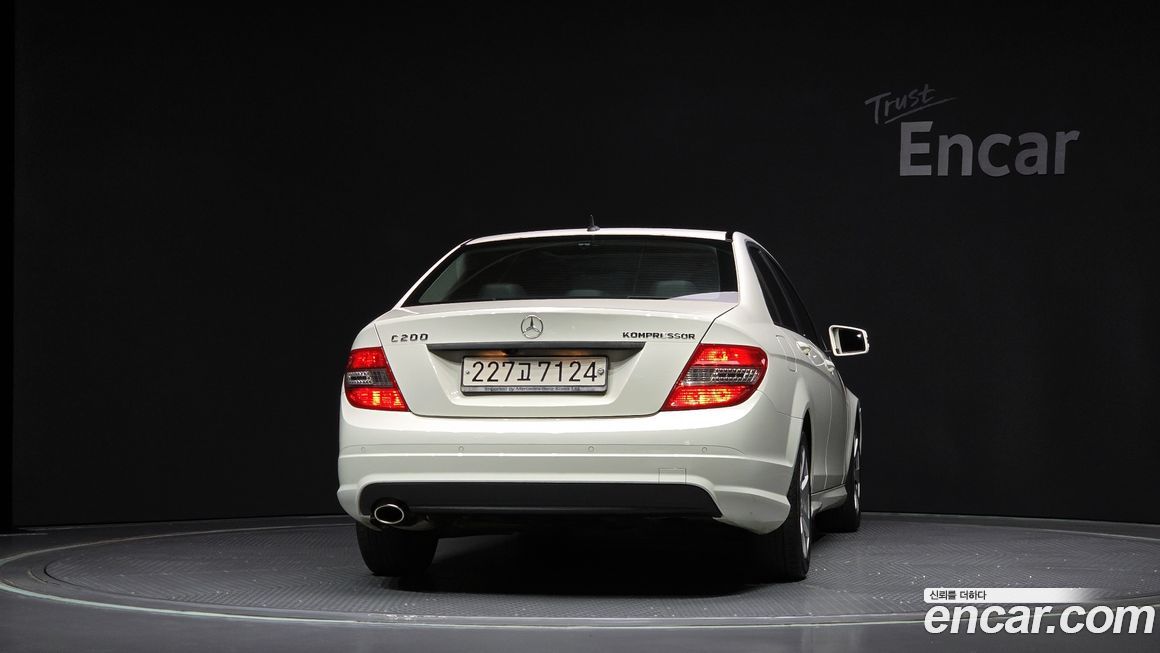 Mercedes-Benz C-Class 2010