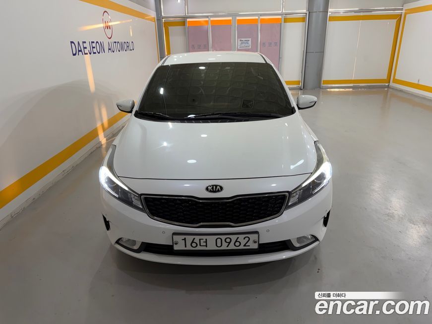 Kia K3 2016