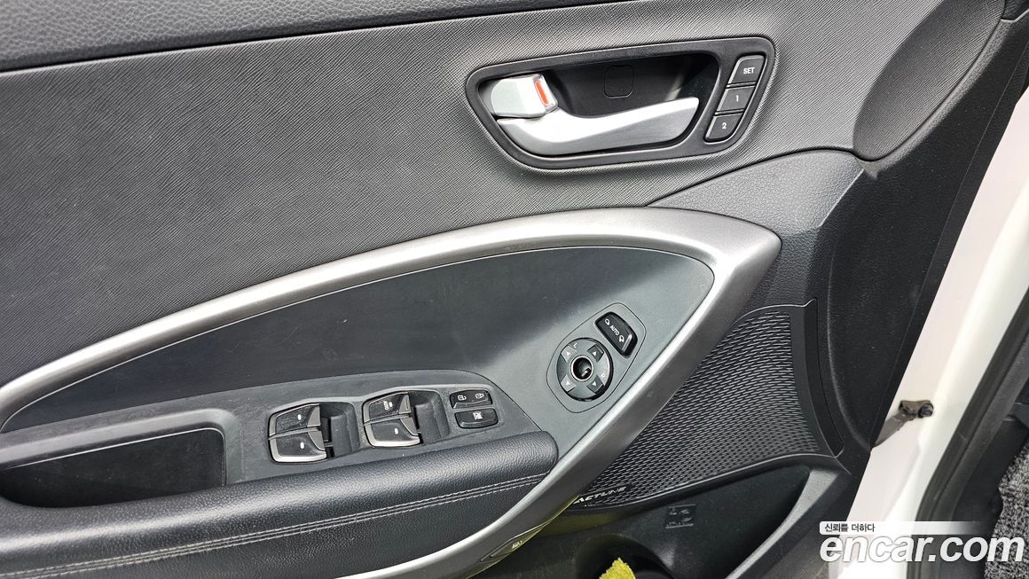 Hyundai Santafe 2015