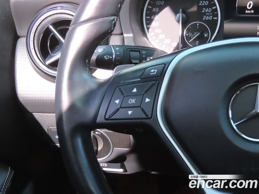 Mercedes-Benz A-Class 2014