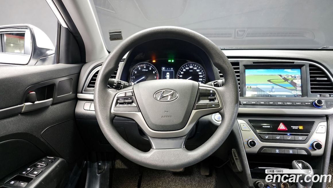 Hyundai AVANTE 2017