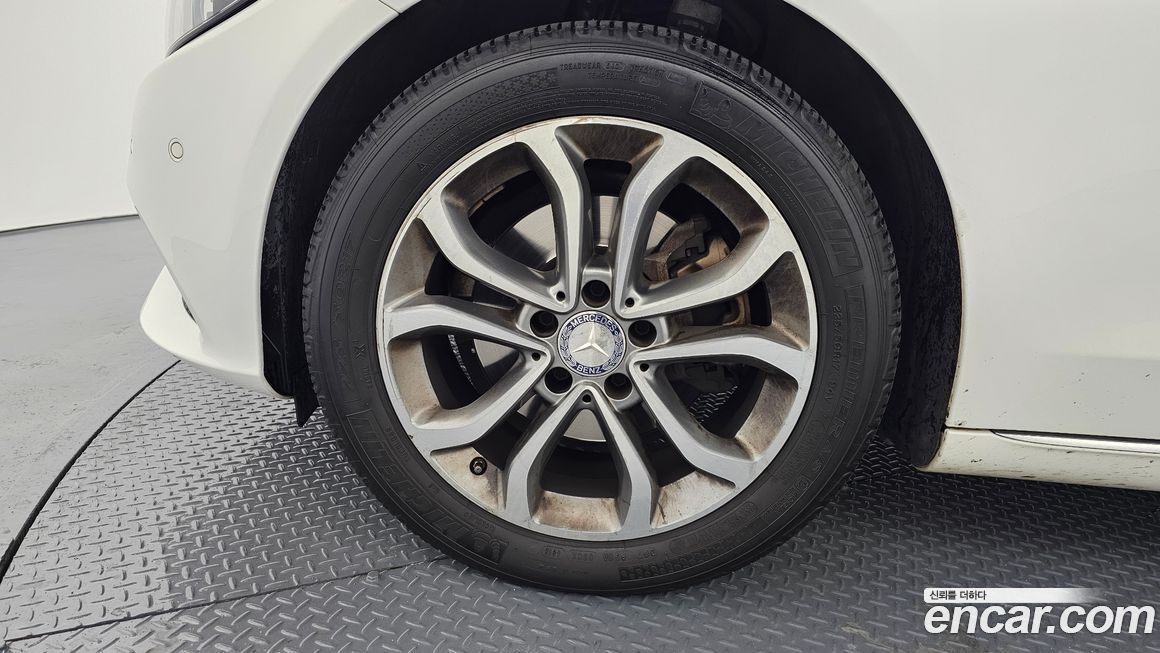 Mercedes-Benz C-Class 2016