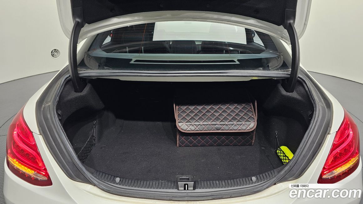 Mercedes-Benz C-Class 2016