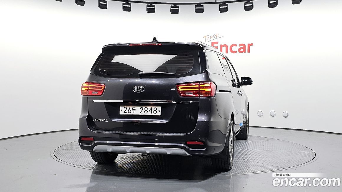 Kia Canival 2019