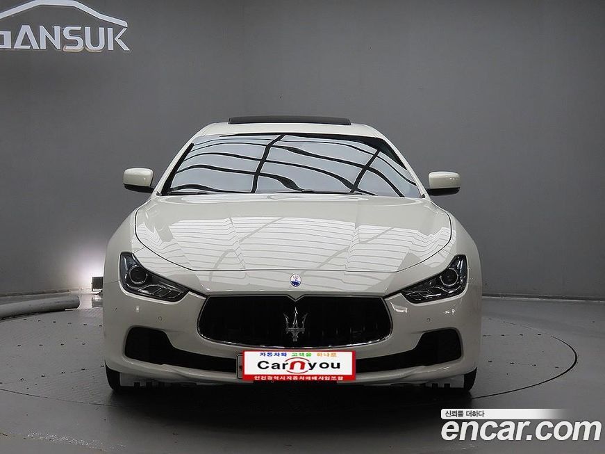 Maserati Ghibli 2015