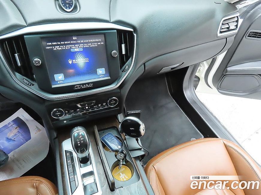 Maserati Ghibli 2015