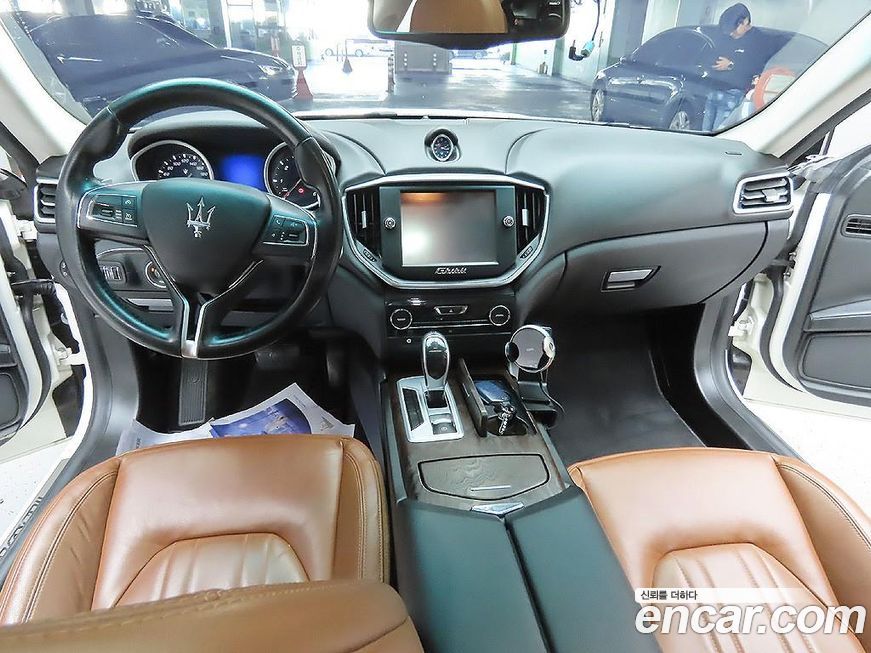 Maserati Ghibli 2015