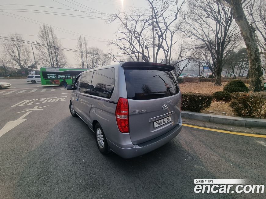 Hyundai Starex 2019