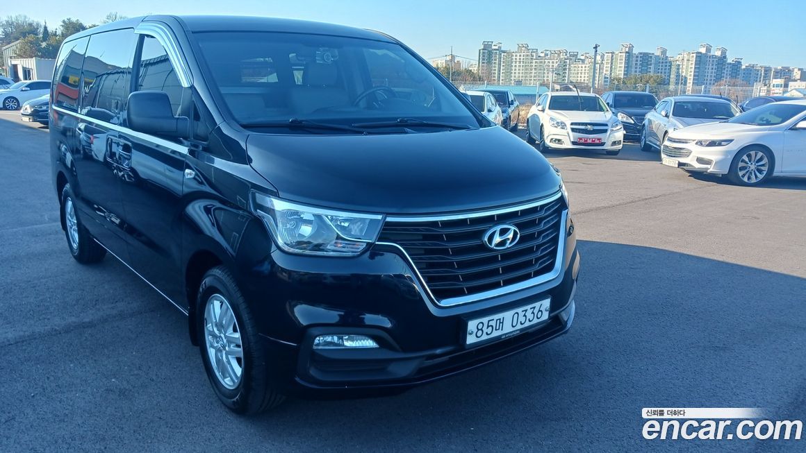 Hyundai Starex 2021