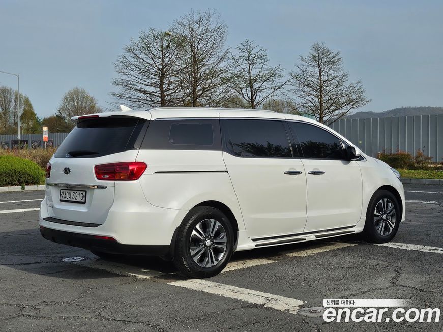 Kia Canival 2019