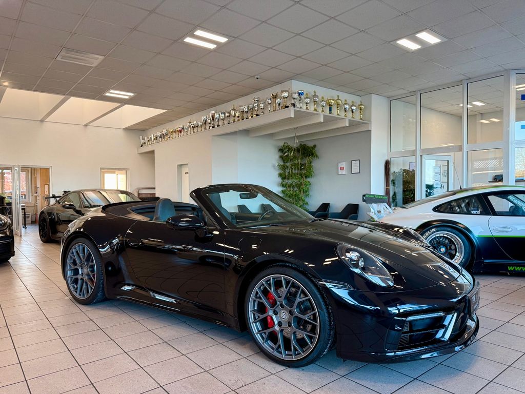 Porsche 992 2022