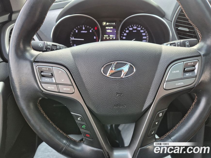 Hyundai Santafe 2016