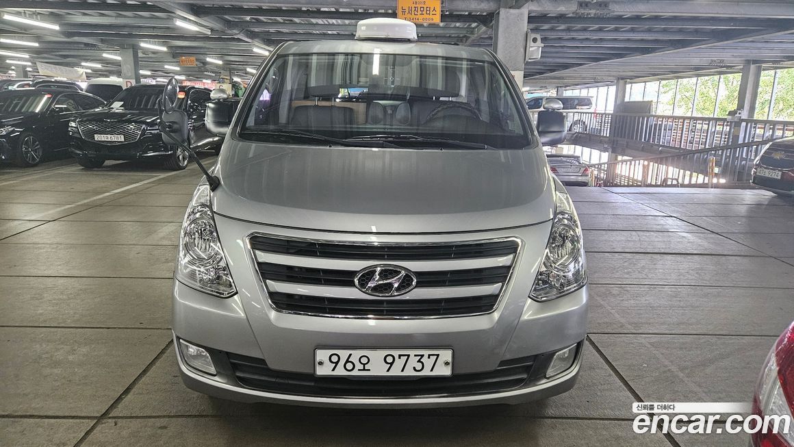 Hyundai Starex 2016