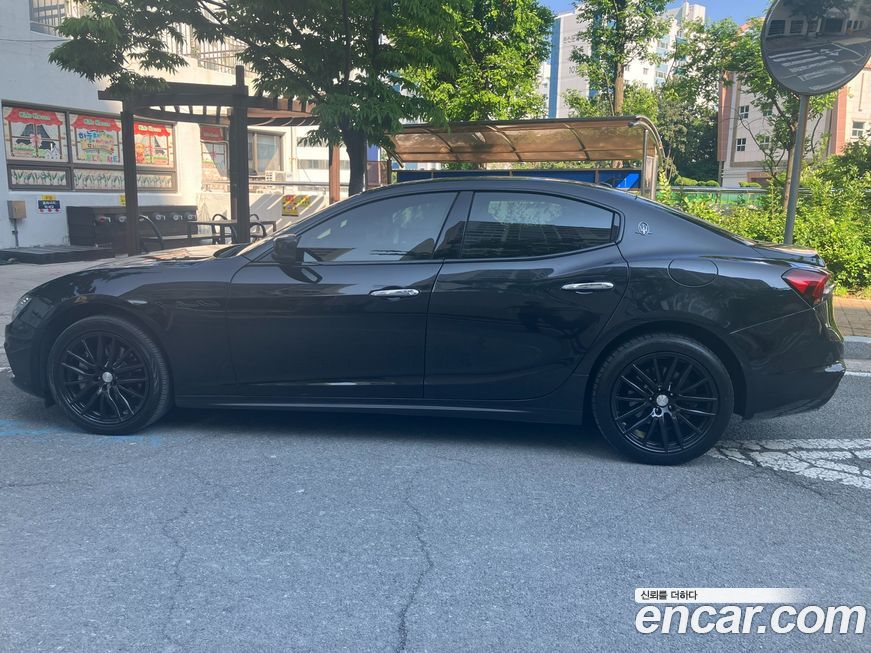 Maserati Ghibli 2016