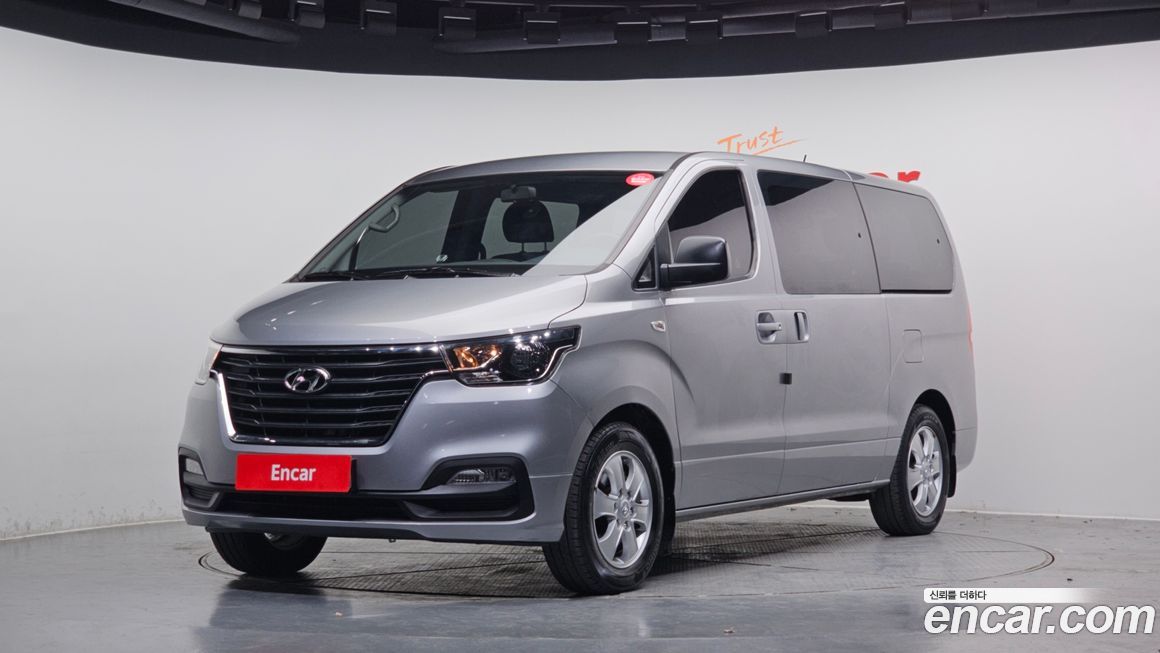 Hyundai Starex 2019