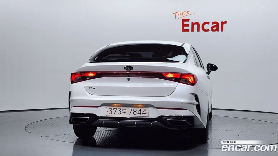 Kia K5 2021