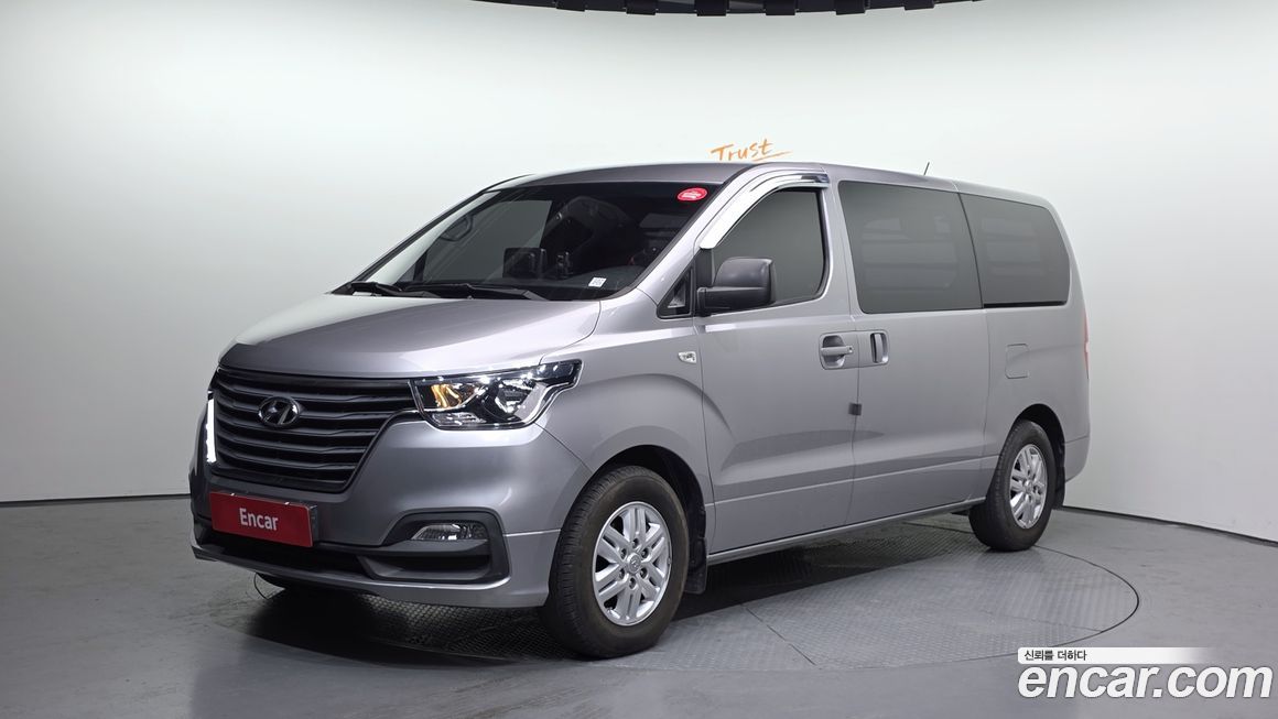 Hyundai Starex 2021