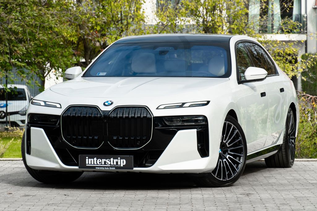 BMW 740 2025