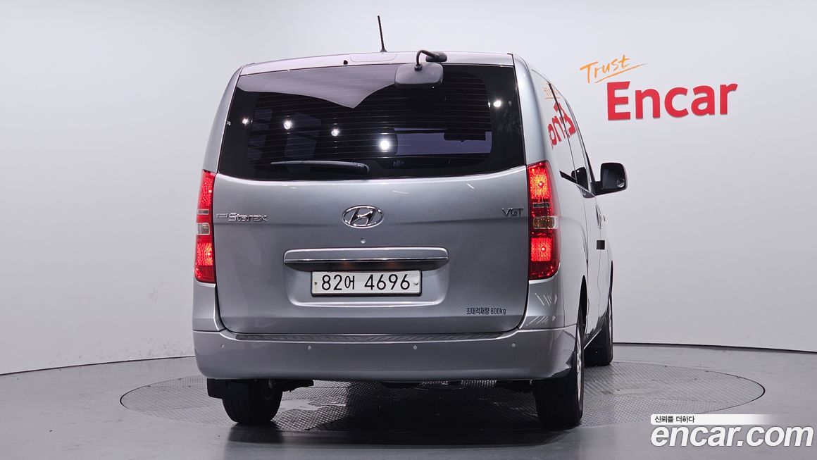 Hyundai Starex 2019