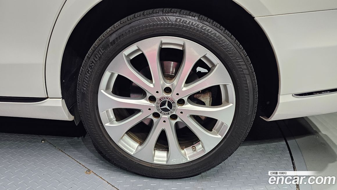 Mercedes-Benz E-Class 2019