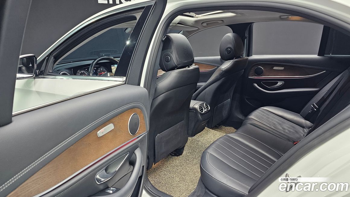 Mercedes-Benz E-Class 2019