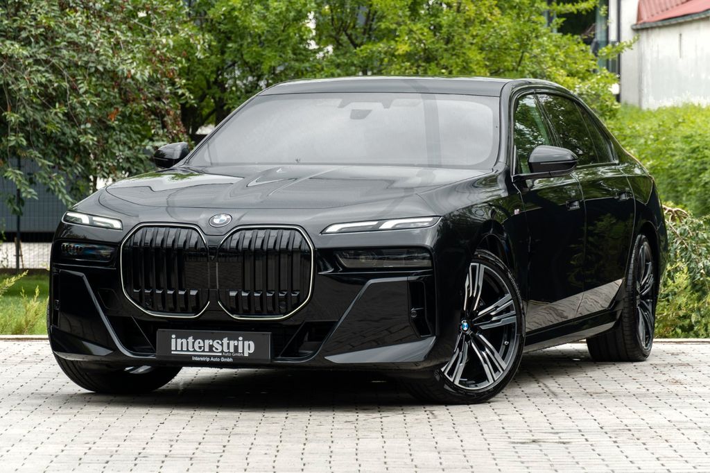BMW 740 2025