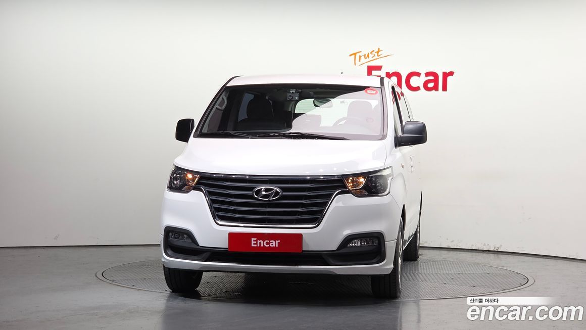 Hyundai Starex 2019