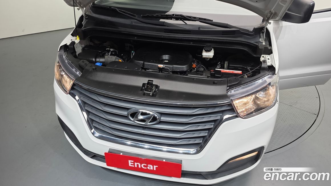 Hyundai Starex 2019