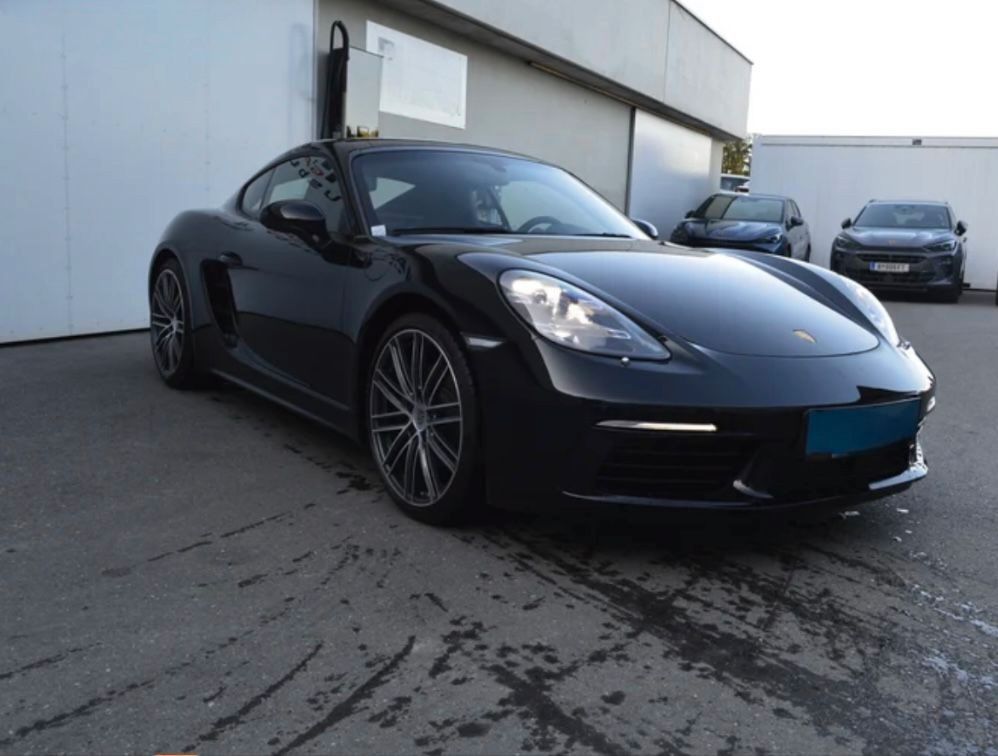 Porsche Cayman 2025
