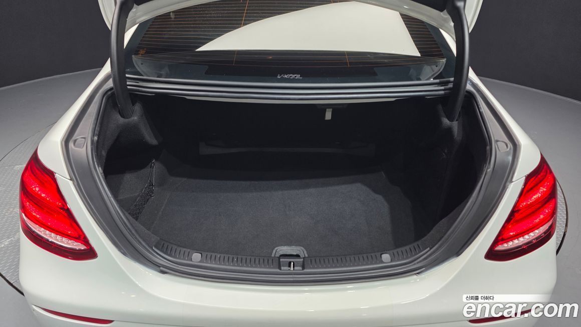 Mercedes-Benz E-Class 2018