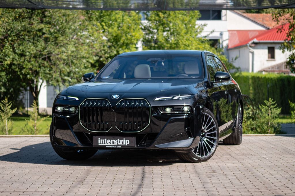 BMW 740 2025