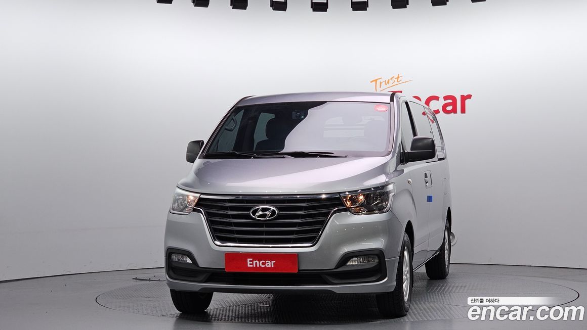 Hyundai Starex 2021