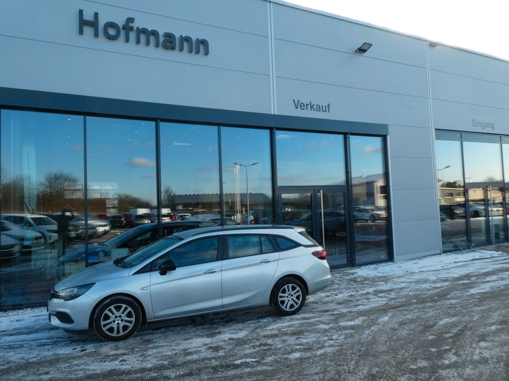 Opel Astra 2021