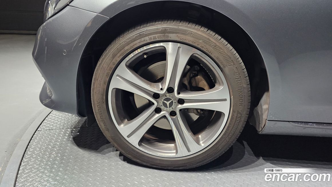 Mercedes-Benz E-Class 2019