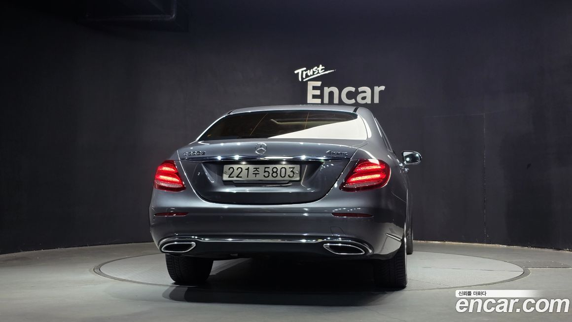 Mercedes-Benz E-Class 2019