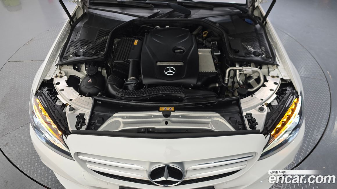 Mercedes-Benz C-Class 2018