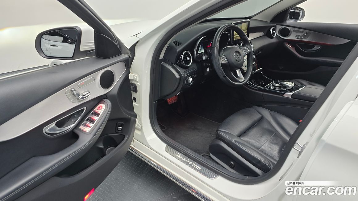 Mercedes-Benz C-Class 2018