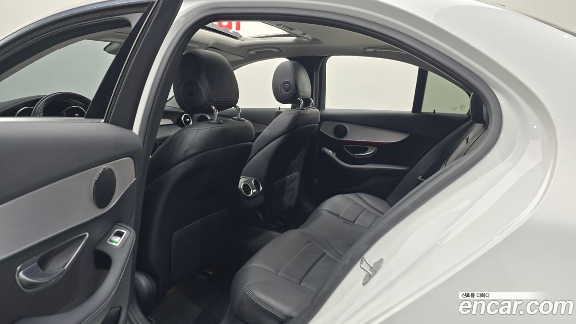 Mercedes-Benz C-Class 2018