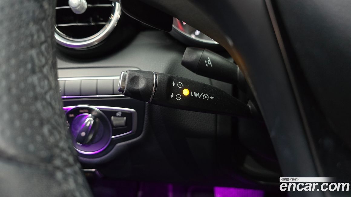 Mercedes-Benz C-Class 2018