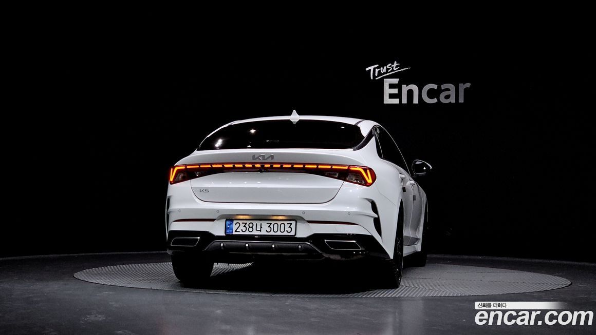 Kia K5 2023