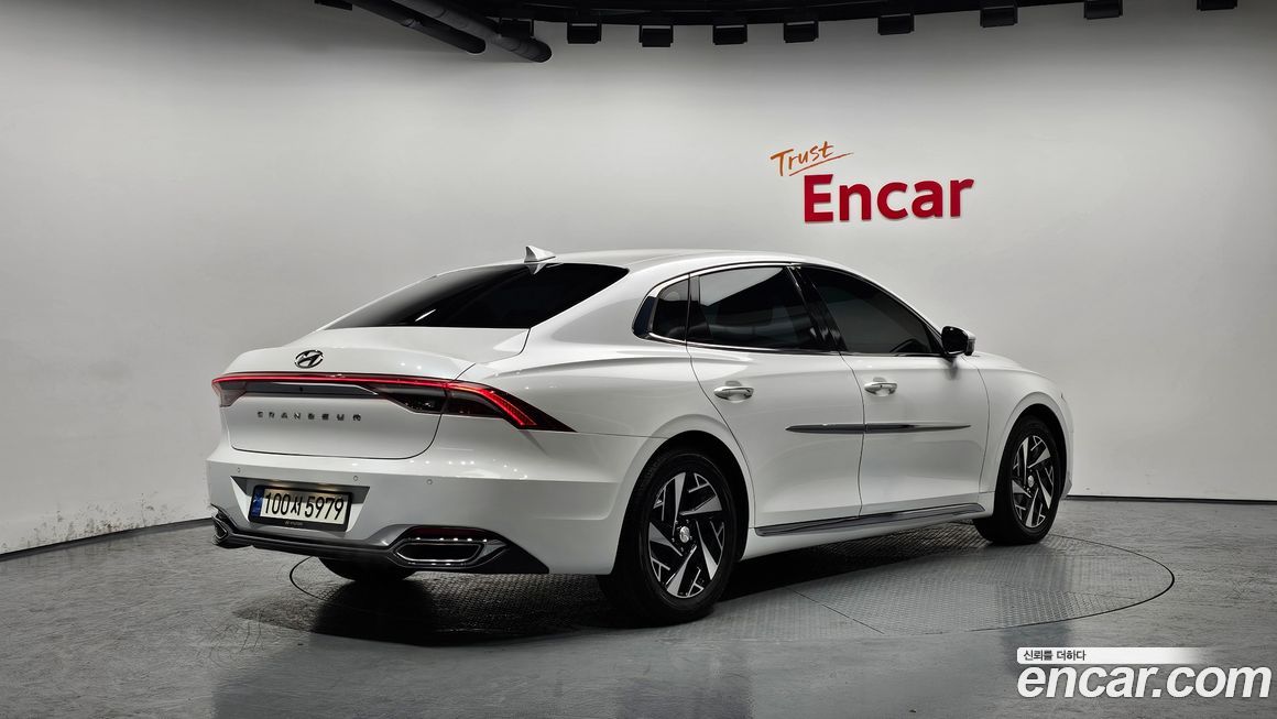 Hyundai Grandeur 2022