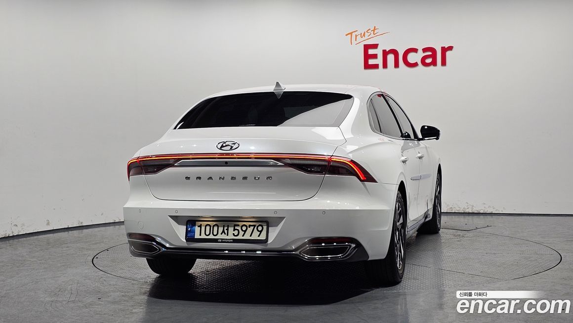 Hyundai Grandeur 2022