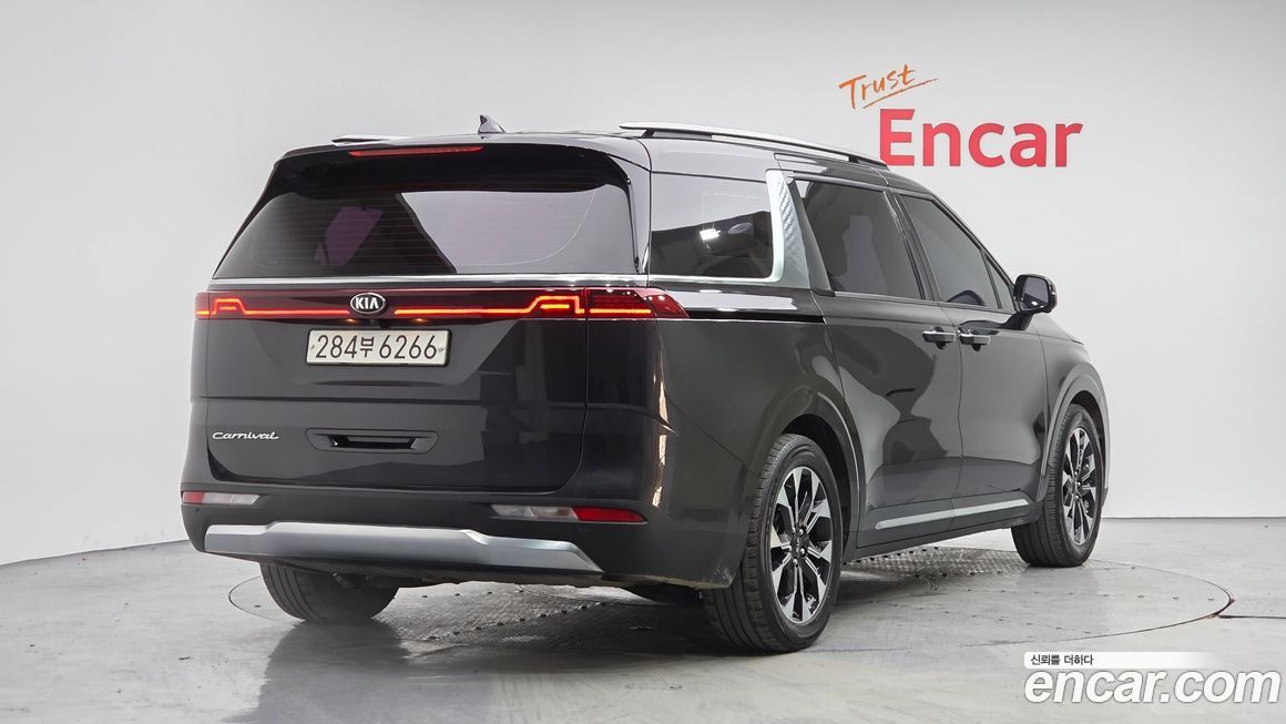 Kia Canival 2021