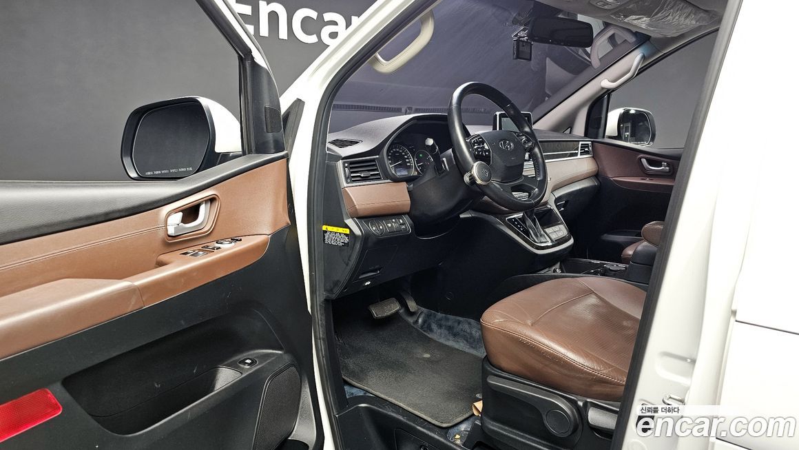 Hyundai Starex 2018