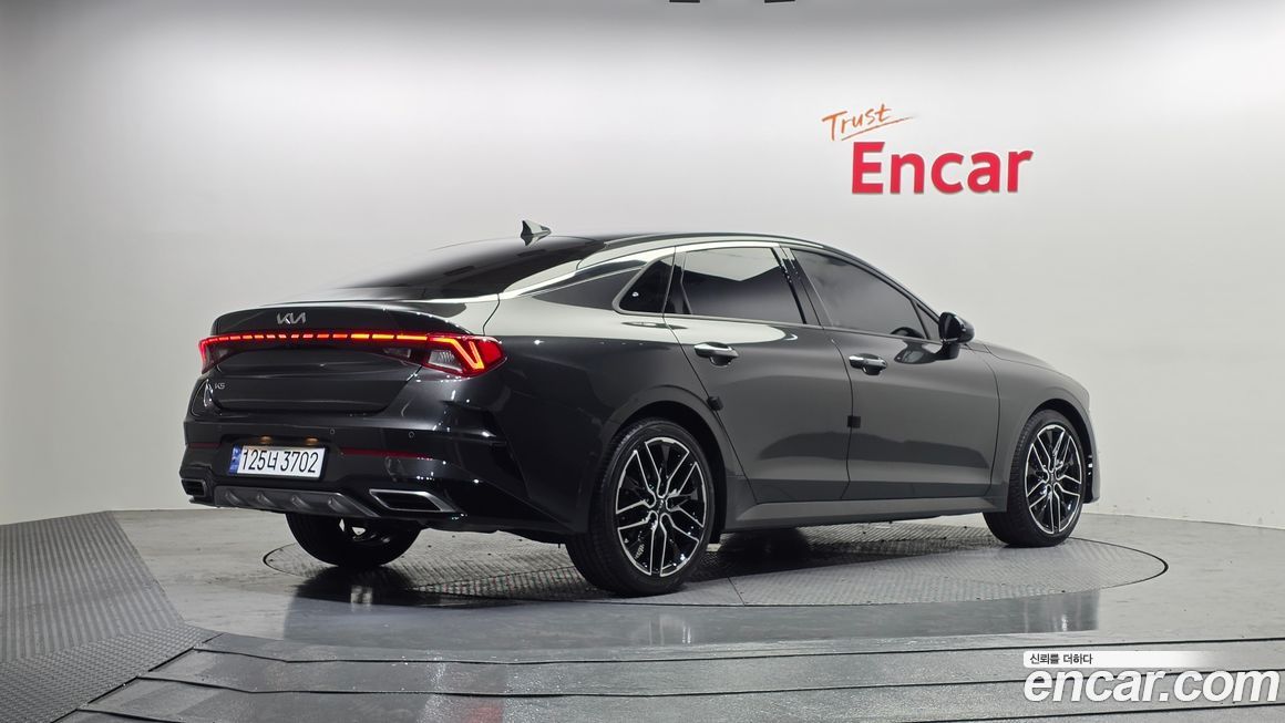 Kia K5 2023