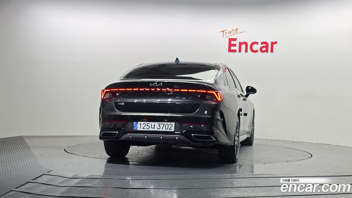 Kia K5 2023