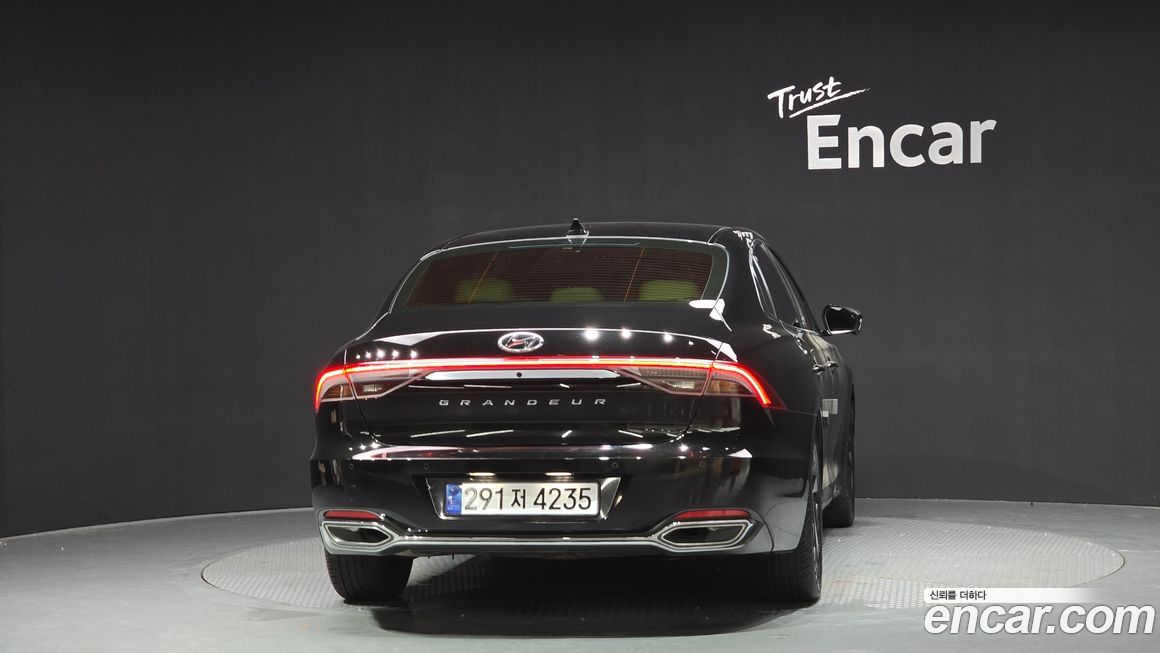 Hyundai Grandeur 2022